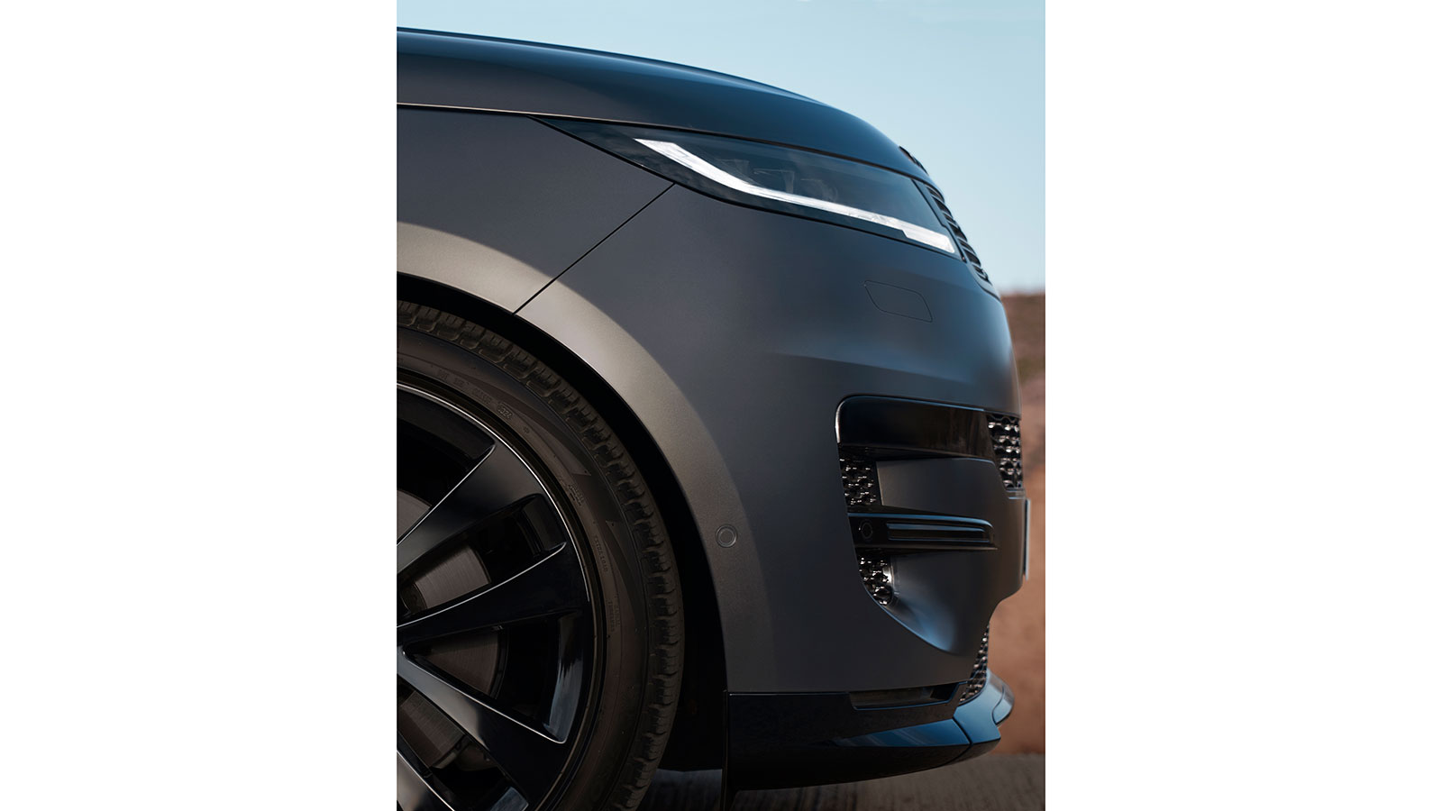 Το Range Rover Sport αποκτά έξτρα προστασία με το πακέτο Stealth